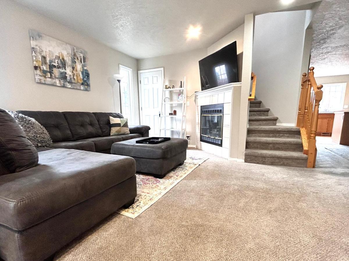 The Getaway Se Boise Condo Across The Street From Greenbelt, Bown Crossing And Boise River 3Bd 3Bath, 4 Beds! Lovely, Homey, Dining Table Seats 6 Eksteriør billede