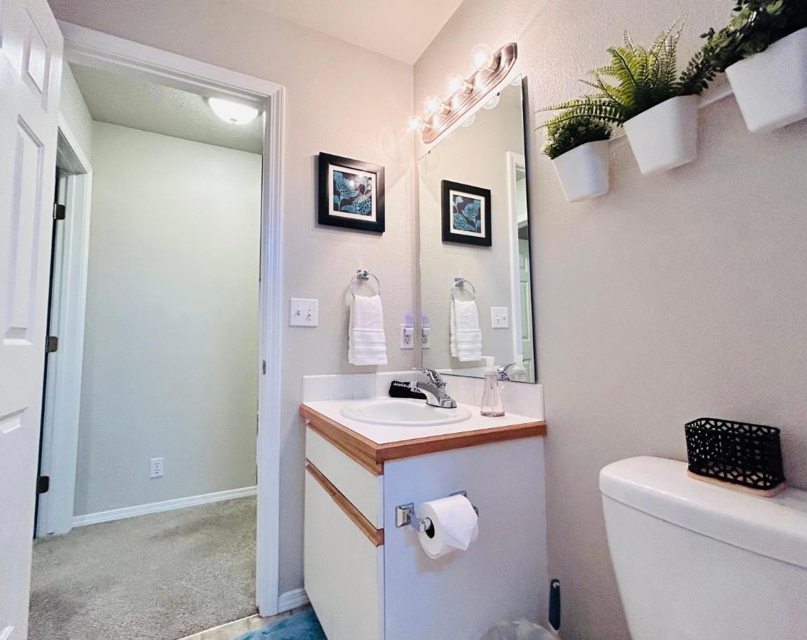 The Getaway Se Boise Condo Across The Street From Greenbelt, Bown Crossing And Boise River 3Bd 3Bath, 4 Beds! Lovely, Homey, Dining Table Seats 6 Eksteriør billede