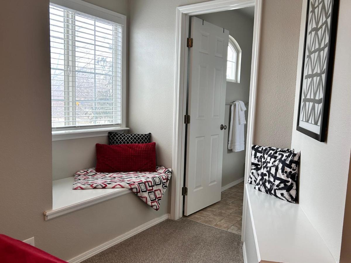 The Getaway Se Boise Condo Across The Street From Greenbelt, Bown Crossing And Boise River 3Bd 3Bath, 4 Beds! Lovely, Homey, Dining Table Seats 6 Eksteriør billede